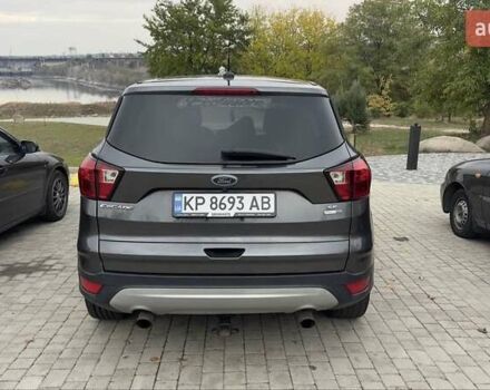Сірий Форд Ескейп, об'ємом двигуна 1.5 л та пробігом 212 тис. км за 8200 $, фото 2 на Automoto.ua