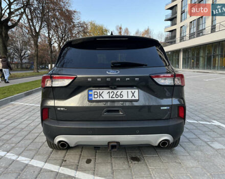 Сірий Форд Ескейп, об'ємом двигуна 2 л та пробігом 105 тис. км за 18950 $, фото 17 на Automoto.ua