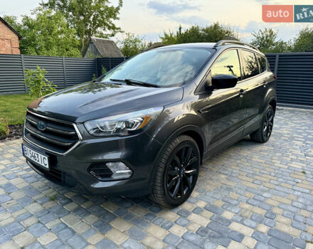 Серый Форд Эскейп, объемом двигателя 1.5 л и пробегом 79 тыс. км за 14700 $, фото 3 на Automoto.ua