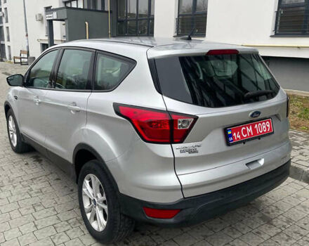 Серый Форд Эскейп, объемом двигателя 2.5 л и пробегом 81 тыс. км за 14600 $, фото 5 на Automoto.ua