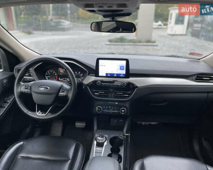 Серый Форд Эскейп, объемом двигателя 1.5 л и пробегом 144 тыс. км за 17500 $, фото 15 на Automoto.ua