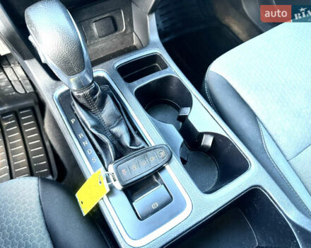 Сірий Форд Ескейп, об'ємом двигуна 1.5 л та пробігом 215 тис. км за 9699 $, фото 13 на Automoto.ua