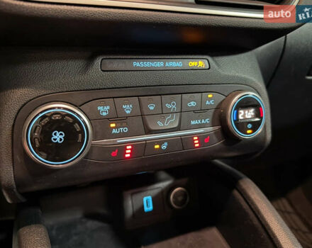 Серый Форд Эскейп, объемом двигателя 1.5 л и пробегом 244 тыс. км за 12500 $, фото 42 на Automoto.ua