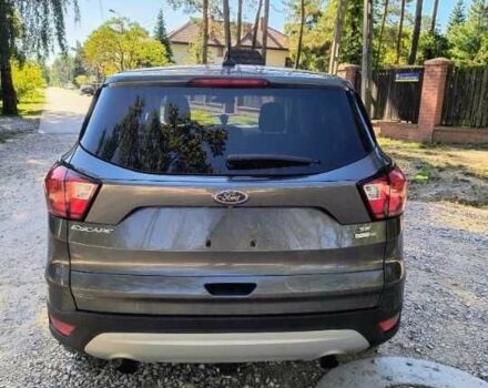 Серый Форд Эскейп, объемом двигателя 1.5 л и пробегом 96 тыс. км за 10000 $, фото 3 на Automoto.ua