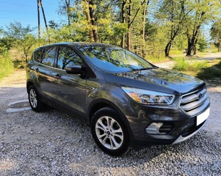 Форд Эскейп 2019 в Киеве на Automoto.ua Серый Форд Эскейп, объемом двигателя 1.5 л и пробегом 97 тыс. км за 8700 $, фото 1 на Automoto.ua