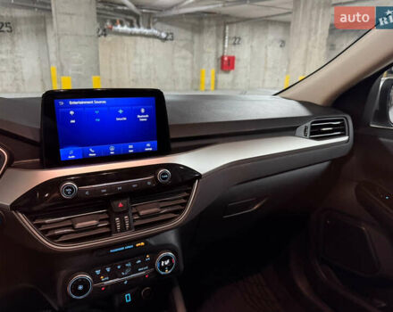 Серый Форд Эскейп, объемом двигателя 1.5 л и пробегом 244 тыс. км за 12500 $, фото 34 на Automoto.ua