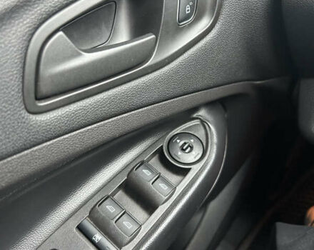 Серый Форд Эскейп, объемом двигателя 2.49 л и пробегом 123 тыс. км за 18000 $, фото 9 на Automoto.ua