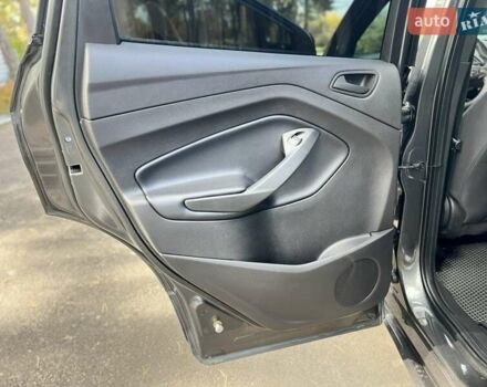 Серый Форд Эскейп, объемом двигателя 2.5 л и пробегом 54 тыс. км за 16800 $, фото 17 на Automoto.ua