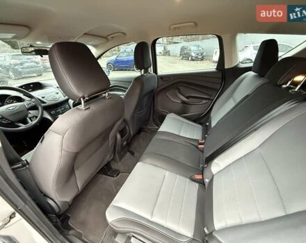 Сірий Форд Ескейп, об'ємом двигуна 2.5 л та пробігом 64 тис. км за 14500 $, фото 37 на Automoto.ua