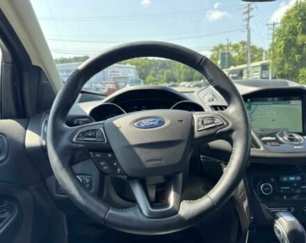 Сірий Форд Ескейп, об'ємом двигуна 2 л та пробігом 47 тис. км за 3500 $, фото 10 на Automoto.ua