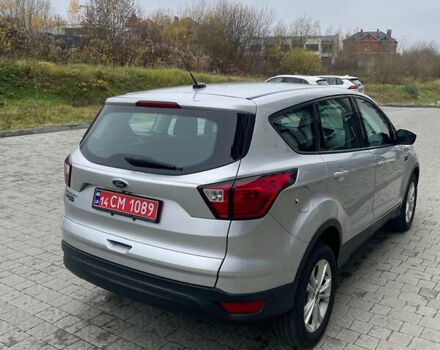 Серый Форд Эскейп, объемом двигателя 2.5 л и пробегом 81 тыс. км за 14600 $, фото 4 на Automoto.ua