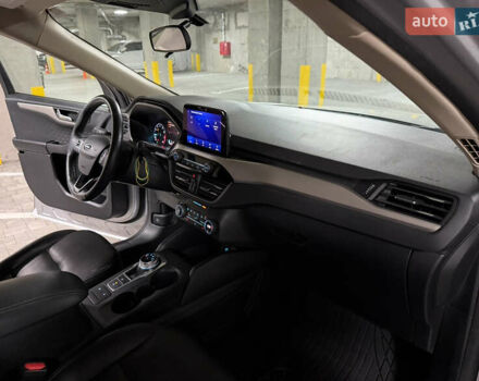 Серый Форд Эскейп, объемом двигателя 1.5 л и пробегом 244 тыс. км за 12500 $, фото 29 на Automoto.ua