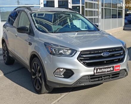 Сірий Форд Ескейп, об'ємом двигуна 1.5 л та пробігом 74 тис. км за 13990 $, фото 2 на Automoto.ua