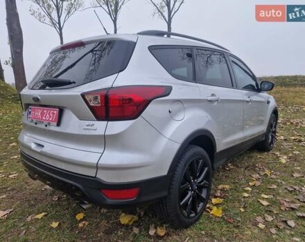Сірий Форд Ескейп, об'ємом двигуна 1.5 л та пробігом 139 тис. км за 13300 $, фото 3 на Automoto.ua