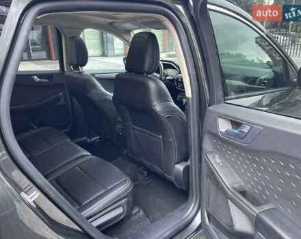 Серый Форд Эскейп, объемом двигателя 1.5 л и пробегом 144 тыс. км за 17500 $, фото 17 на Automoto.ua