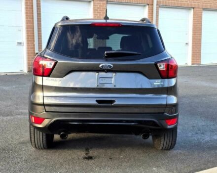 Форд Ескейп 2019 у Чернігові на Automoto.ua Сірий Форд Ескейп, об'ємом двигуна 1.5 л та пробігом 31 тис. км за 2200 $, фото 4 на Automoto.ua