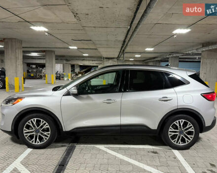 Серый Форд Эскейп, объемом двигателя 1.5 л и пробегом 244 тыс. км за 12100 $, фото 4 на Automoto.ua