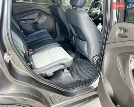 Серый Форд Эскейп, объемом двигателя 2.5 л и пробегом 54 тыс. км за 16800 $, фото 18 на Automoto.ua