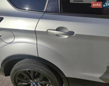 Сірий Форд Ескейп, об'ємом двигуна 1.5 л та пробігом 75 тис. км за 12850 $, фото 19 на Automoto.ua