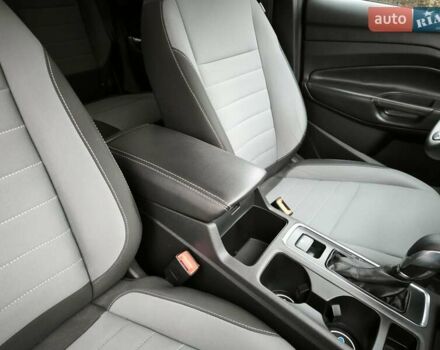 Серый Форд Эскейп, объемом двигателя 2.5 л и пробегом 45 тыс. км за 15200 $, фото 13 на Automoto.ua