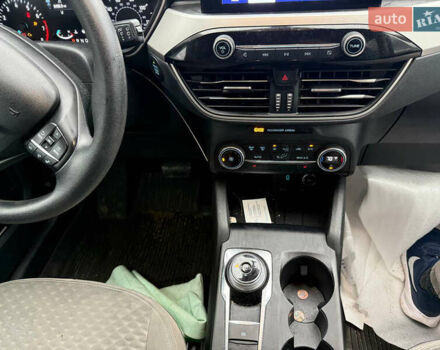 Серый Форд Эскейп, объемом двигателя 1.5 л и пробегом 103 тыс. км за 11200 $, фото 7 на Automoto.ua