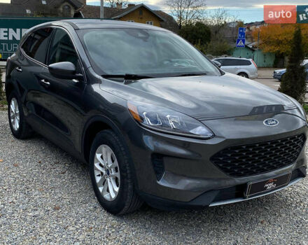 Серый Форд Эскейп, объемом двигателя 1.5 л и пробегом 108 тыс. км за 15800 $, фото 1 на Automoto.ua