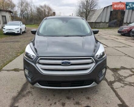 Серый Форд Эскейп, объемом двигателя 1.5 л и пробегом 138 тыс. км за 13500 $, фото 5 на Automoto.ua