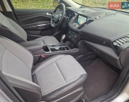 Сірий Форд Ескейп, об'ємом двигуна 1.5 л та пробігом 139 тис. км за 13300 $, фото 7 на Automoto.ua