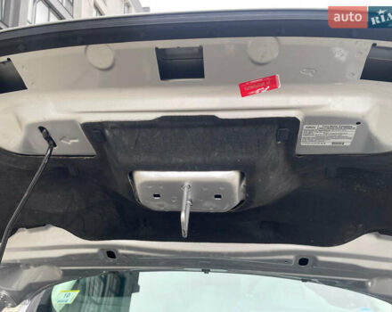 Серый Форд Эскейп, объемом двигателя 2.5 л и пробегом 81 тыс. км за 14600 $, фото 14 на Automoto.ua