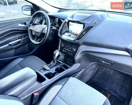 Сірий Форд Ескейп, об'ємом двигуна 1.5 л та пробігом 215 тис. км за 9699 $, фото 17 на Automoto.ua