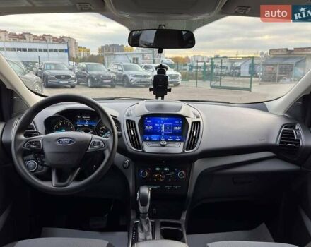 Серый Форд Эскейп, объемом двигателя 1.5 л и пробегом 156 тыс. км за 14700 $, фото 16 на Automoto.ua