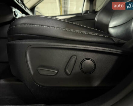 Серый Форд Эскейп, объемом двигателя 1.5 л и пробегом 244 тыс. км за 12500 $, фото 23 на Automoto.ua