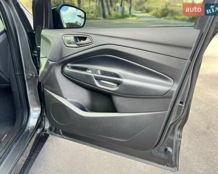 Серый Форд Эскейп, объемом двигателя 2.5 л и пробегом 54 тыс. км за 16800 $, фото 16 на Automoto.ua