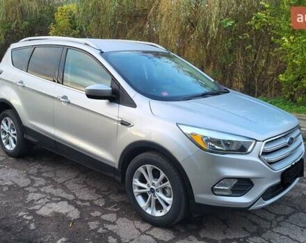 Форд Эскейп 2019 в Дубно на Automoto.ua Серый Форд Эскейп, объемом двигателя 1.5 л и пробегом 159 тыс. км за 11500 $, фото 12 на Automoto.ua