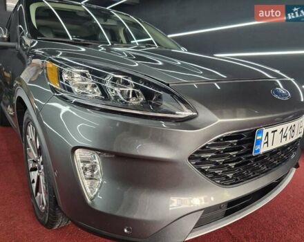 Серый Форд Эскейп, объемом двигателя 2 л и пробегом 137 тыс. км за 18450 $, фото 8 на Automoto.ua