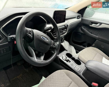 Серый Форд Эскейп, объемом двигателя 1.5 л и пробегом 103 тыс. км за 11200 $, фото 5 на Automoto.ua