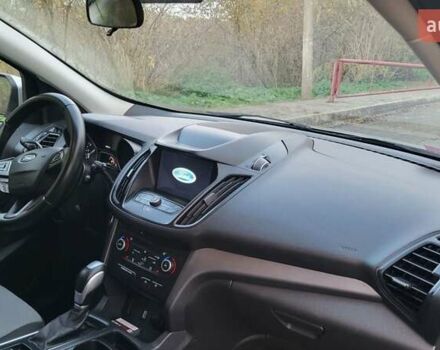 Форд Эскейп 2019 в Дубно на Automoto.ua Серый Форд Эскейп, объемом двигателя 1.5 л и пробегом 159 тыс. км за 11500 $, фото 6 на Automoto.ua