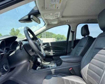 Сірий Форд Ескейп, об'ємом двигуна 2 л та пробігом 47 тис. км за 3500 $, фото 8 на Automoto.ua