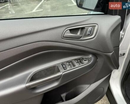 Сірий Форд Ескейп, об'ємом двигуна 2.5 л та пробігом 64 тис. км за 14500 $, фото 13 на Automoto.ua
