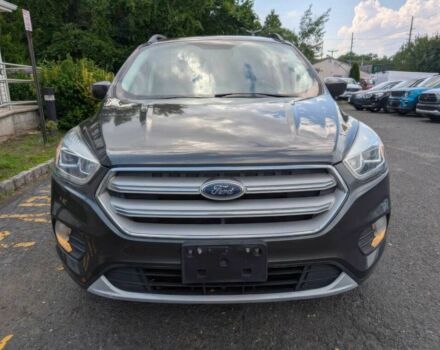 Сірий Форд Ескейп, об'ємом двигуна 1.5 л та пробігом 35 тис. км за 6000 $, фото 1 на Automoto.ua