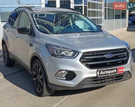 Серый Форд Эскейп, объемом двигателя 1.5 л и пробегом 74 тыс. км за 13990 $, фото 2 на Automoto.ua