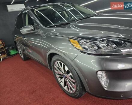 Серый Форд Эскейп, объемом двигателя 2 л и пробегом 137 тыс. км за 18450 $, фото 17 на Automoto.ua