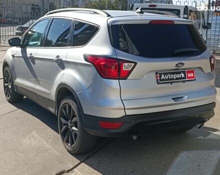 Сірий Форд Ескейп, об'ємом двигуна 1.5 л та пробігом 74 тис. км за 13990 $, фото 6 на Automoto.ua