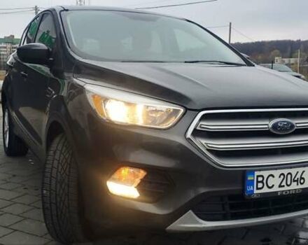 Серый Форд Эскейп, объемом двигателя 1.5 л и пробегом 168 тыс. км за 12300 $, фото 1 на Automoto.ua