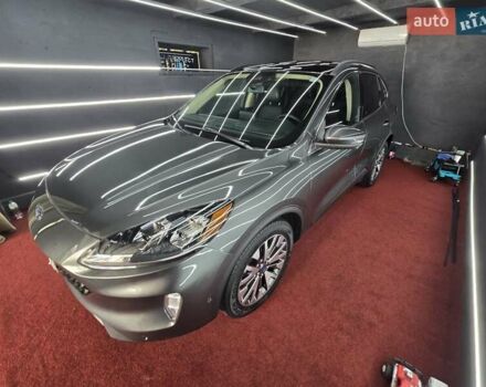 Серый Форд Эскейп, объемом двигателя 2 л и пробегом 137 тыс. км за 18450 $, фото 16 на Automoto.ua