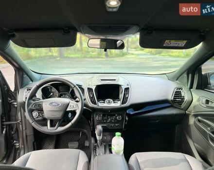 Серый Форд Эскейп, объемом двигателя 2.5 л и пробегом 54 тыс. км за 16800 $, фото 12 на Automoto.ua