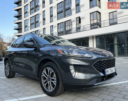 Сірий Форд Ескейп, об'ємом двигуна 2 л та пробігом 105 тис. км за 18950 $, фото 21 на Automoto.ua