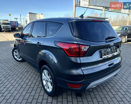 Сірий Форд Ескейп, об'ємом двигуна 1.5 л та пробігом 230 тис. км за 9699 $, фото 6 на Automoto.ua