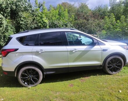 Сірий Форд Ескейп, об'ємом двигуна 1.5 л та пробігом 76 тис. км за 13000 $, фото 3 на Automoto.ua