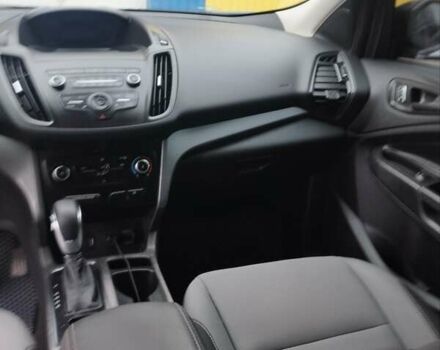 Серый Форд Эскейп, объемом двигателя 2.5 л и пробегом 108 тыс. км за 15200 $, фото 8 на Automoto.ua